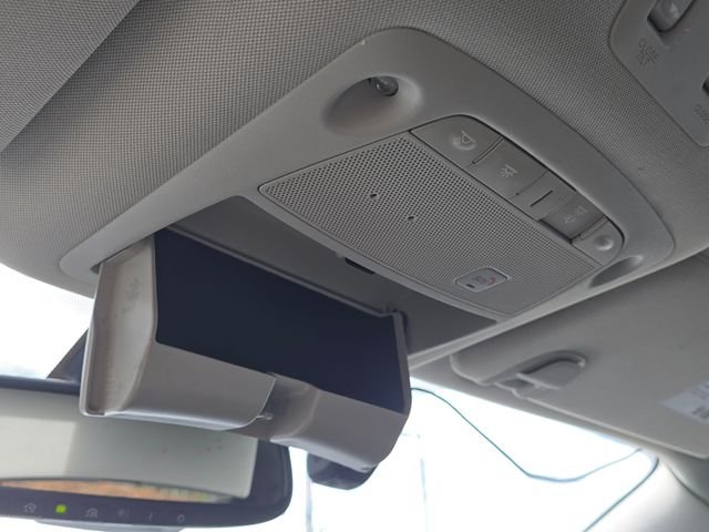Used 2020 Pearl White Tricoat Nissan Platinum image 37