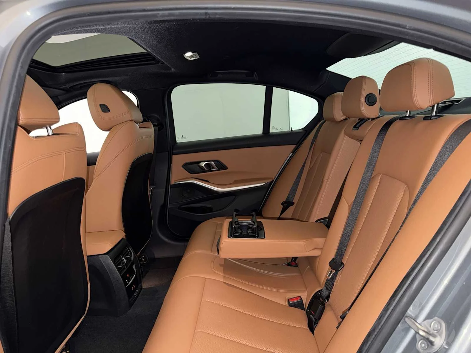 2024 BMW 3 Series 330i - Photo 21