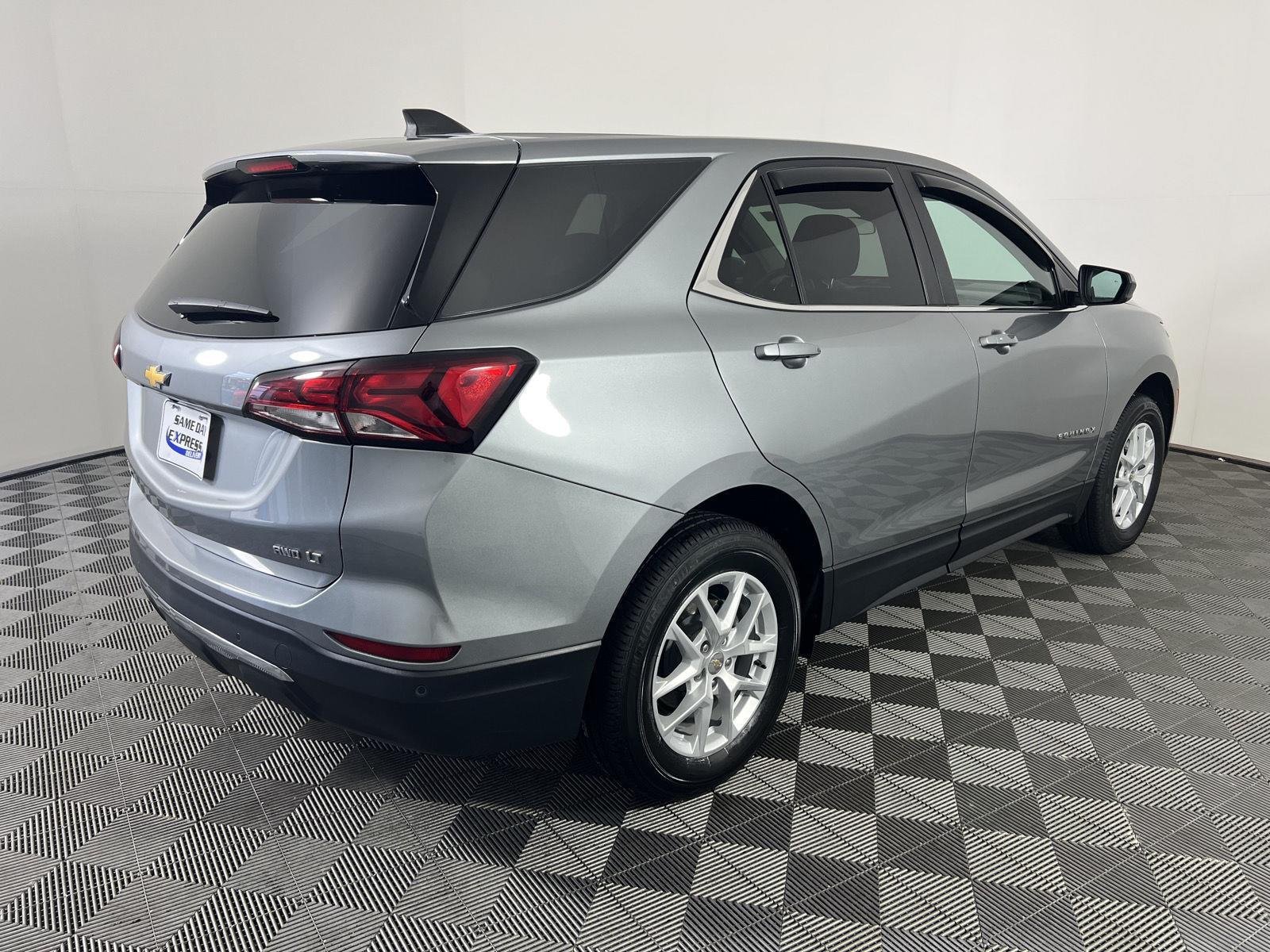 Used 2024 Sterling Gray Metallic Chevrolet LT image 25