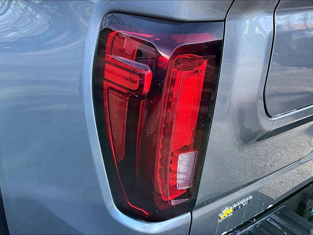 Used 2026 Silver GMC SLT image 35
