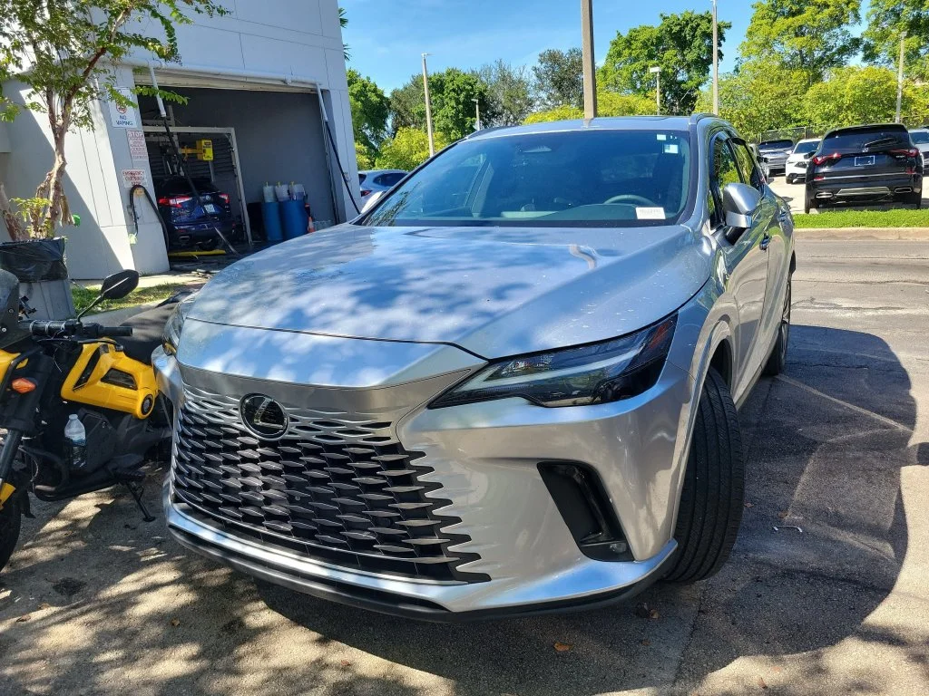 Used 2023 Silver Lexus 350 Premium image 3