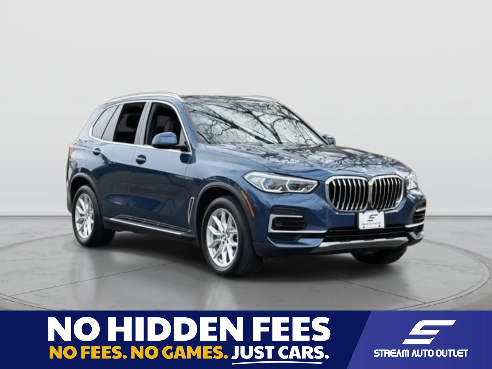 Used 2023 Blue BMW xDrive40i image 1