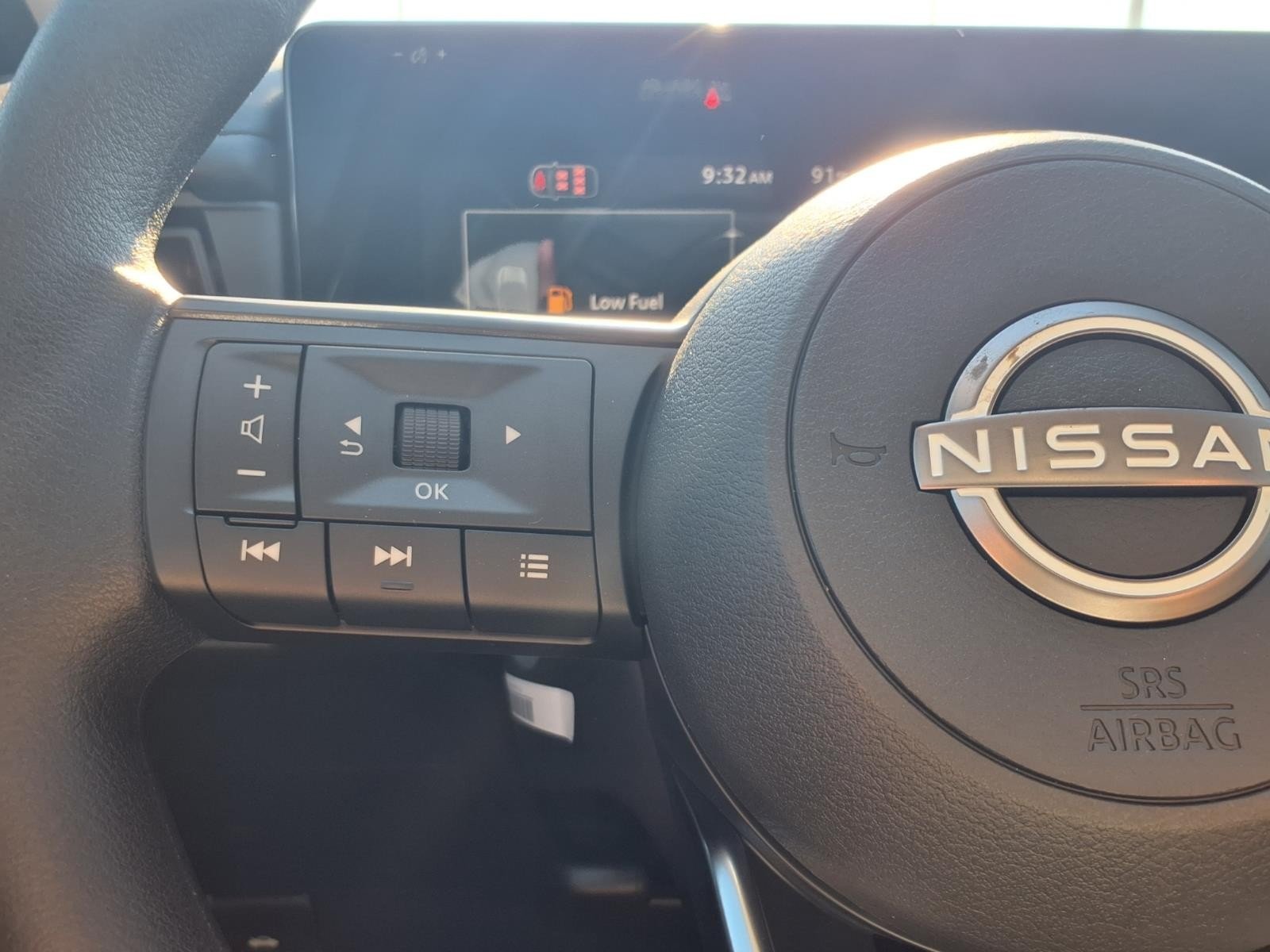 2027 Nissan Kicks photo 16 of 26