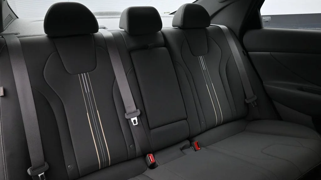 Used 2025 Blue Hyundai SEL Convenience image 12