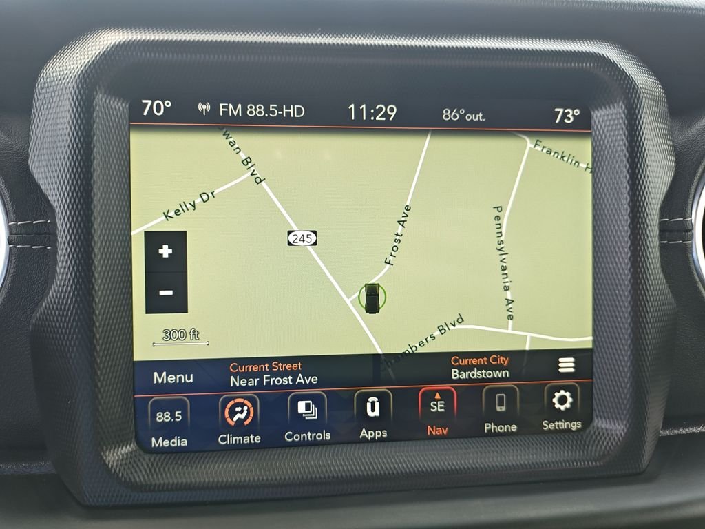 Used 2021 Silver Jeep Unlimited Sahara image 22