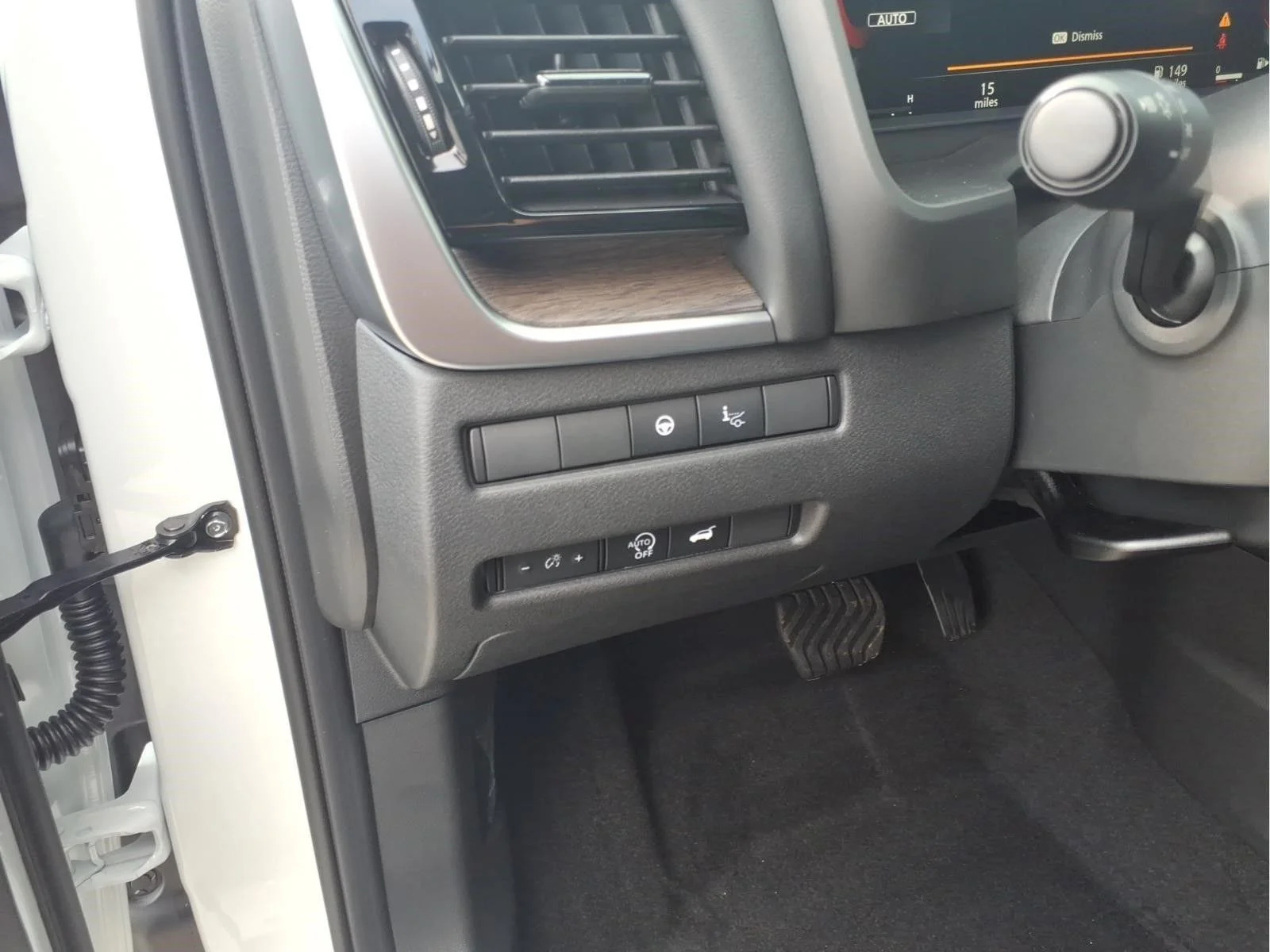 New 2026 Everest White Pearl TriCoat Nissan Platinum image 17