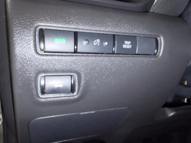 Used 2023 Gray Nissan S image 32