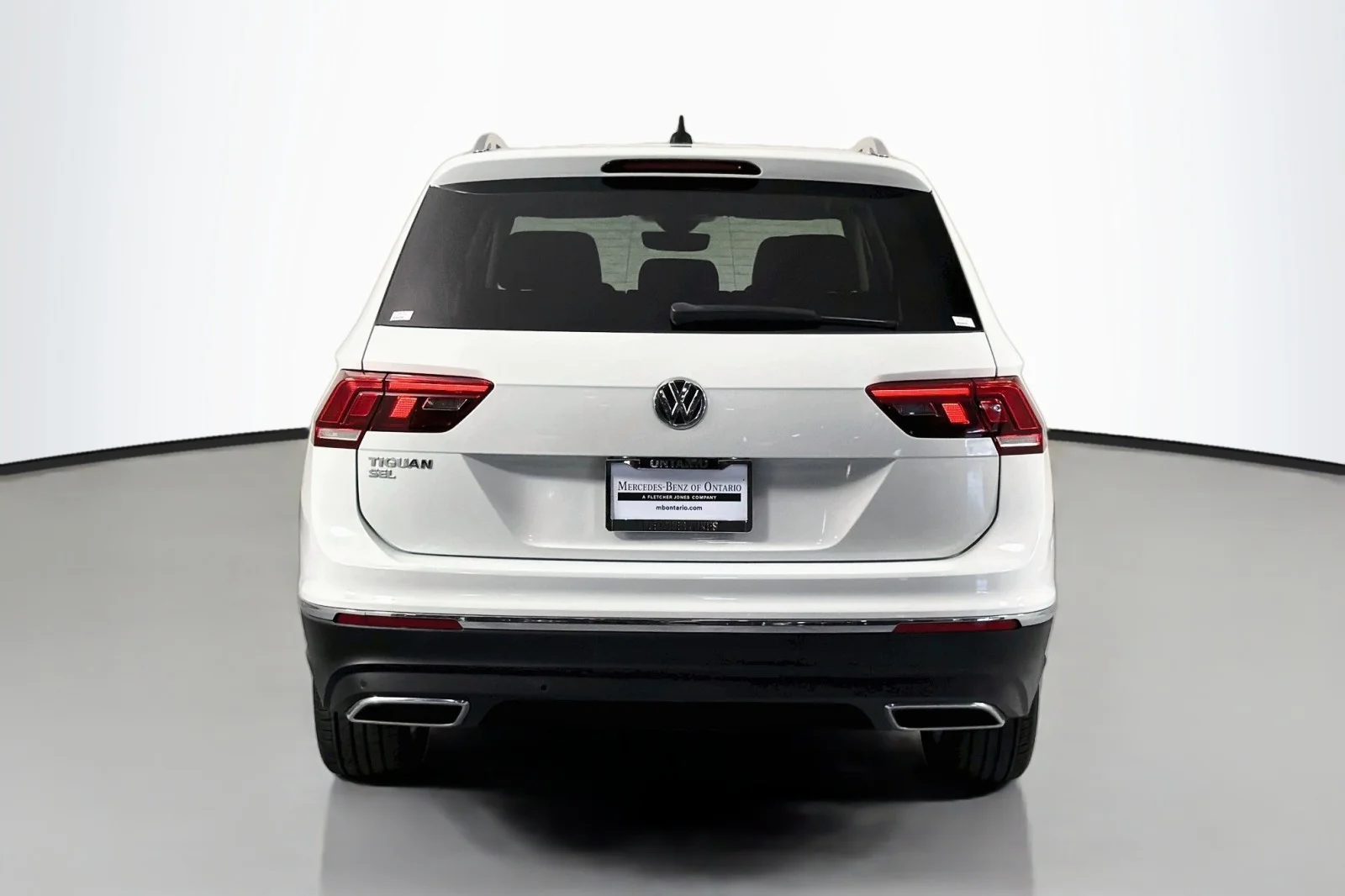 Used 2020 Pure White Volkswagen SEL image 4