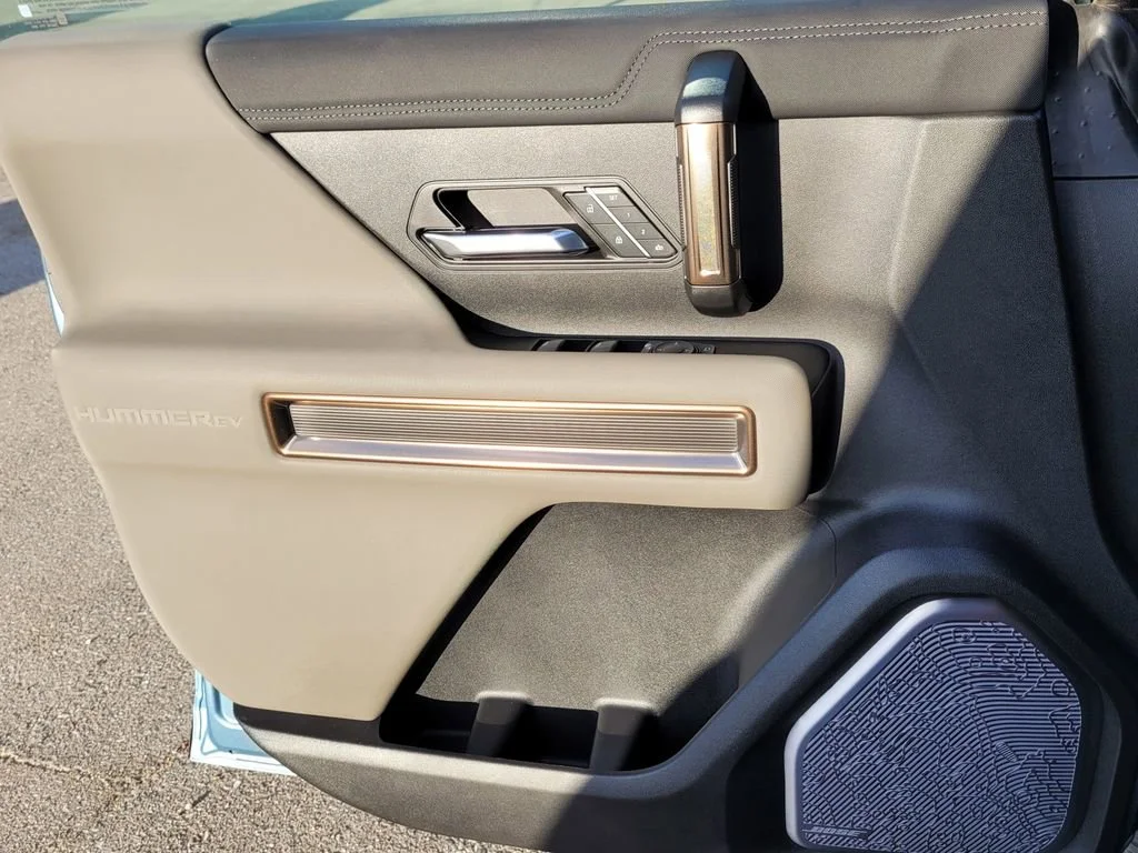 2024 GMC HUMMER EV 3X - Photo 28