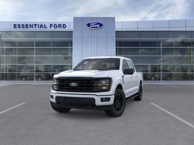 New 2026 Oxford White Ford XLT image 2