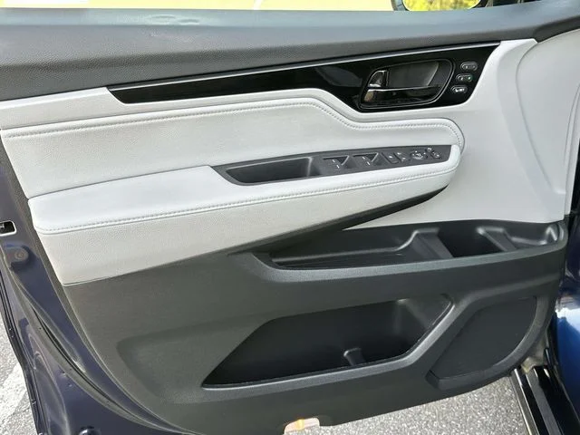 2024 Honda Odyssey Elite - Photo 16