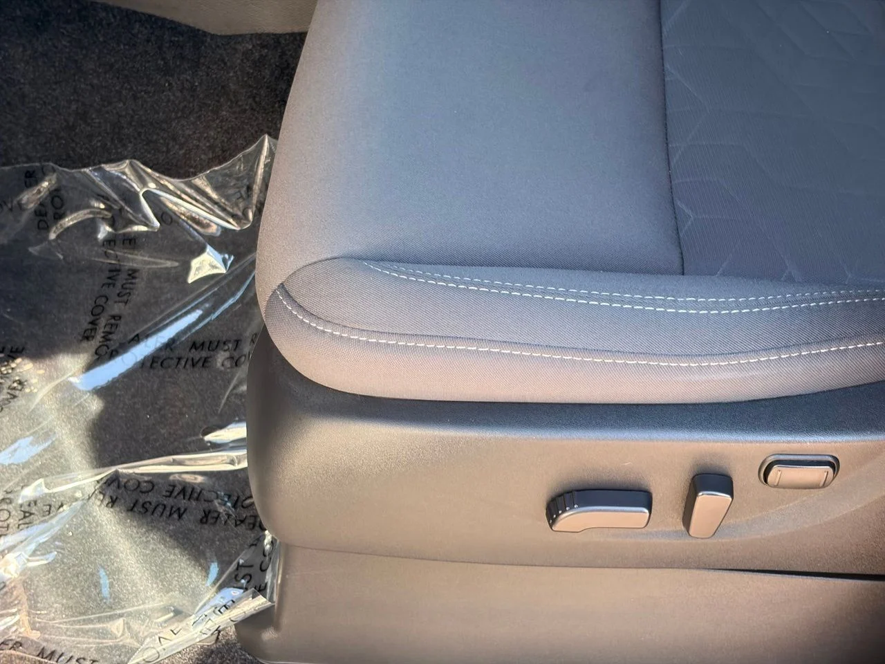 Used 2025 Gun Metallic Nissan SV image 19