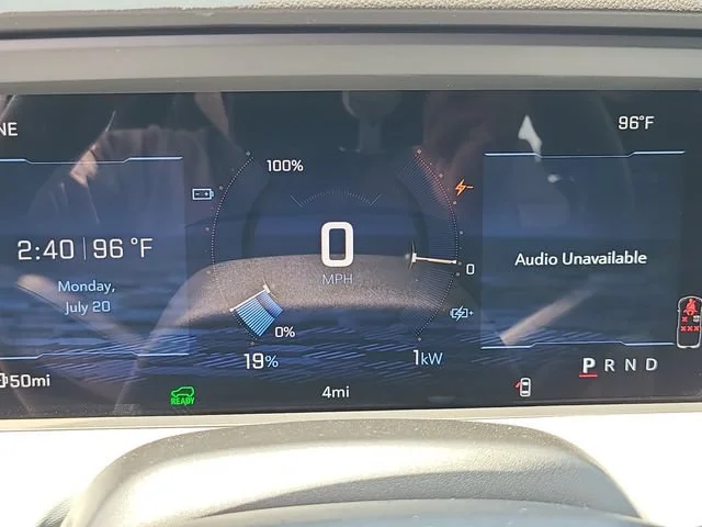 New 2027 Summit White Chevrolet LT image 22