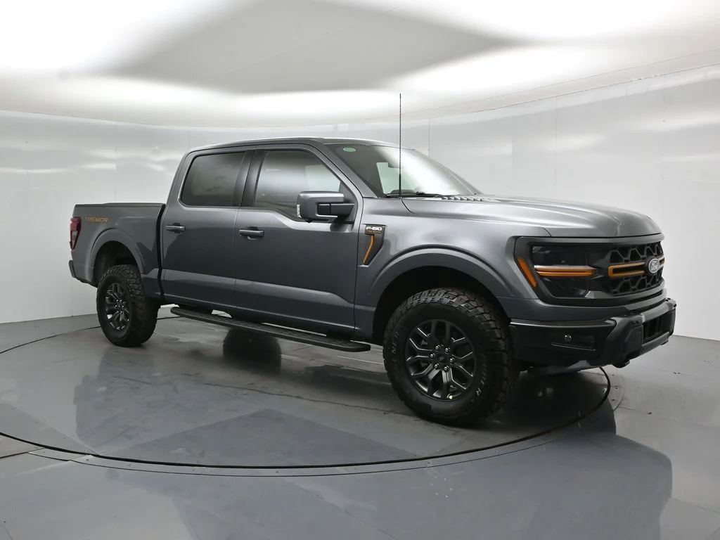 New 2026 Carbonized Gray Metallic Ford Tremor image 24