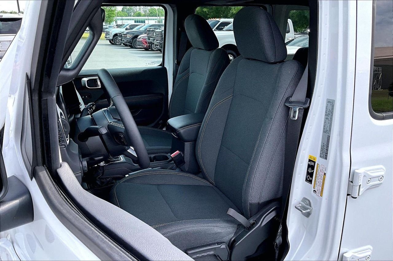 Used 2025 Bright White Clearcoat Jeep Sahara 4xe image 23