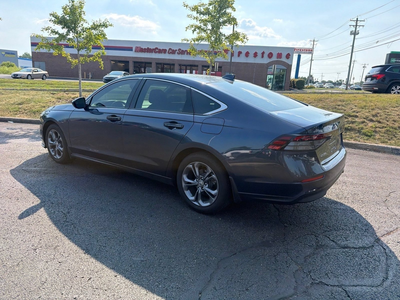 Certified Used 2024 Canyon River Blue Metallic Honda EX image 12