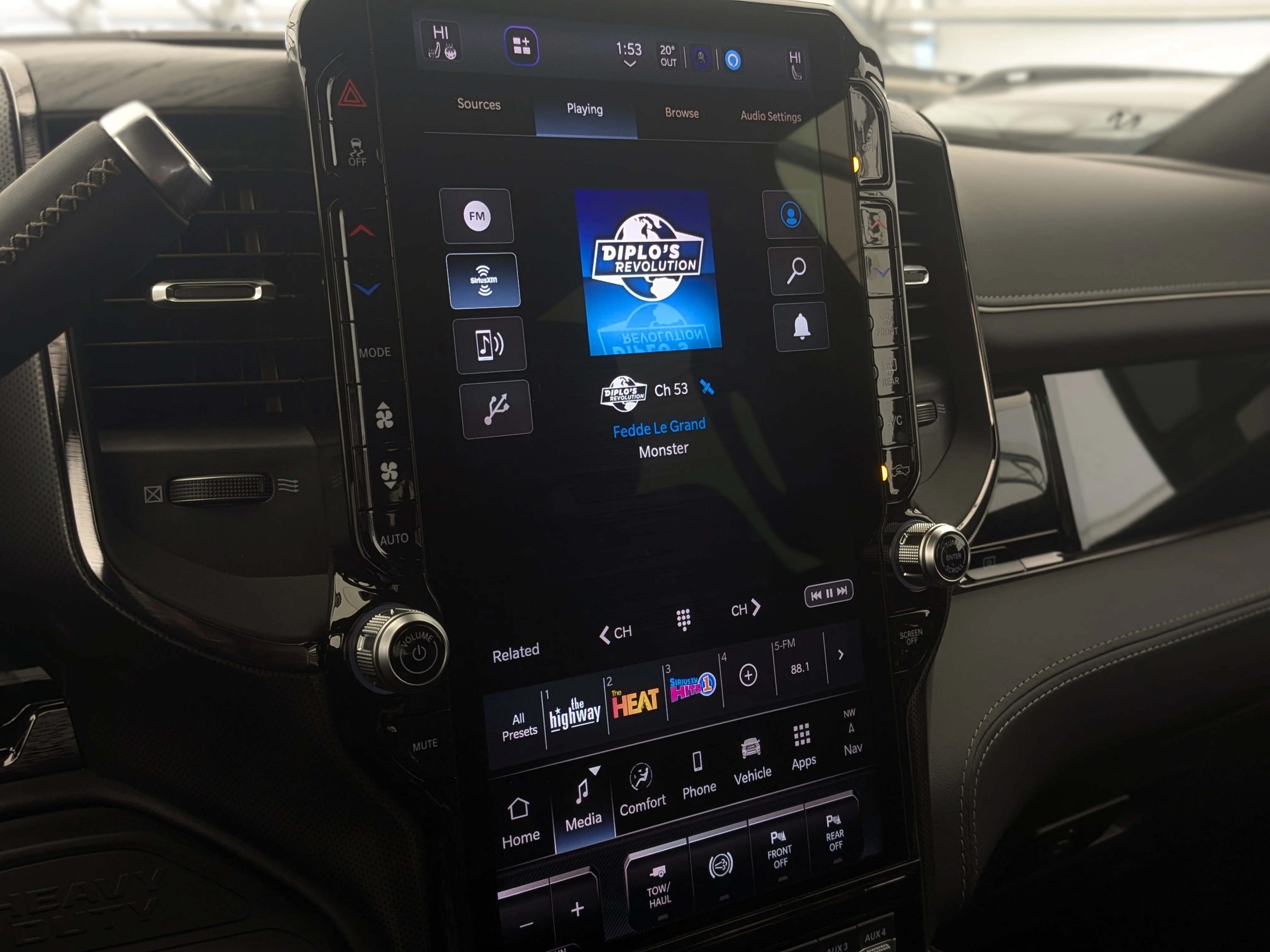 New 2026 Black RAM Limited - - 4x4 - Night Edition - Limited Level 1 Equip Grp - Power Sunroof & More! image 21