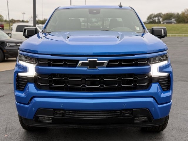 2026 Chevrolet Silverado 1500 RST photo 2