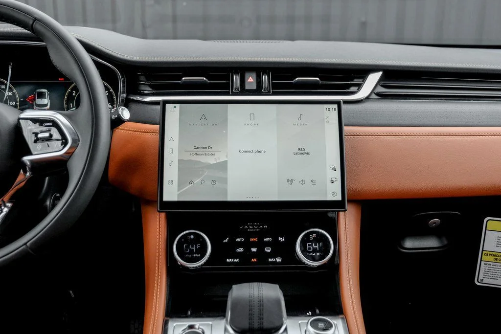 2026 Jaguar F-Pace R-Dynamic S - Photo 18