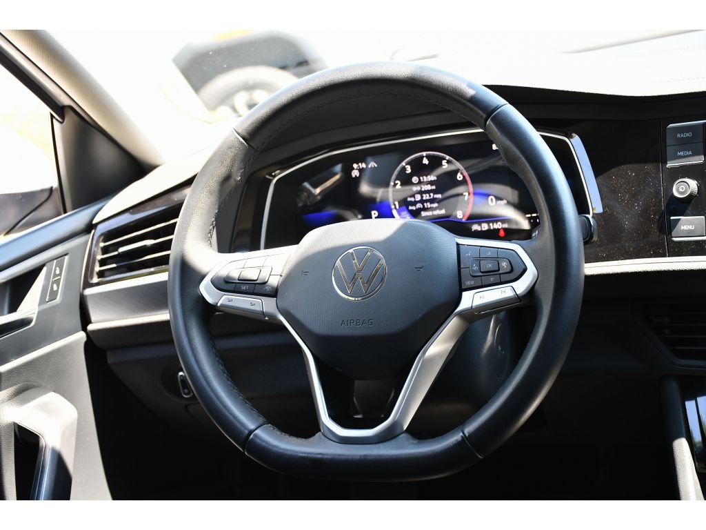 Used 2023 Opal White Pearl Volkswagen SE image 17