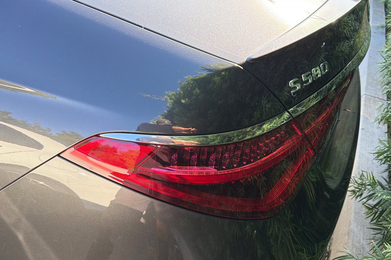 Used 2022 Gray Mercedes-Benz S 580 image 13