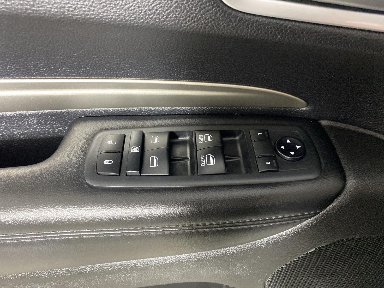 Used 2020 DB Black Clearcoat Dodge SXT Plus image 13