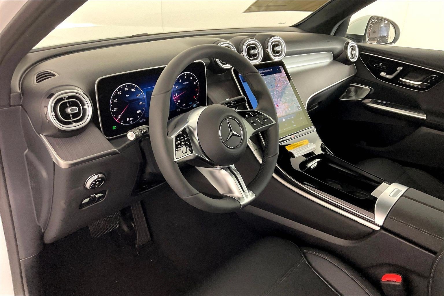 New 2026 Polar White Mercedes-Benz GLC 300 image 48