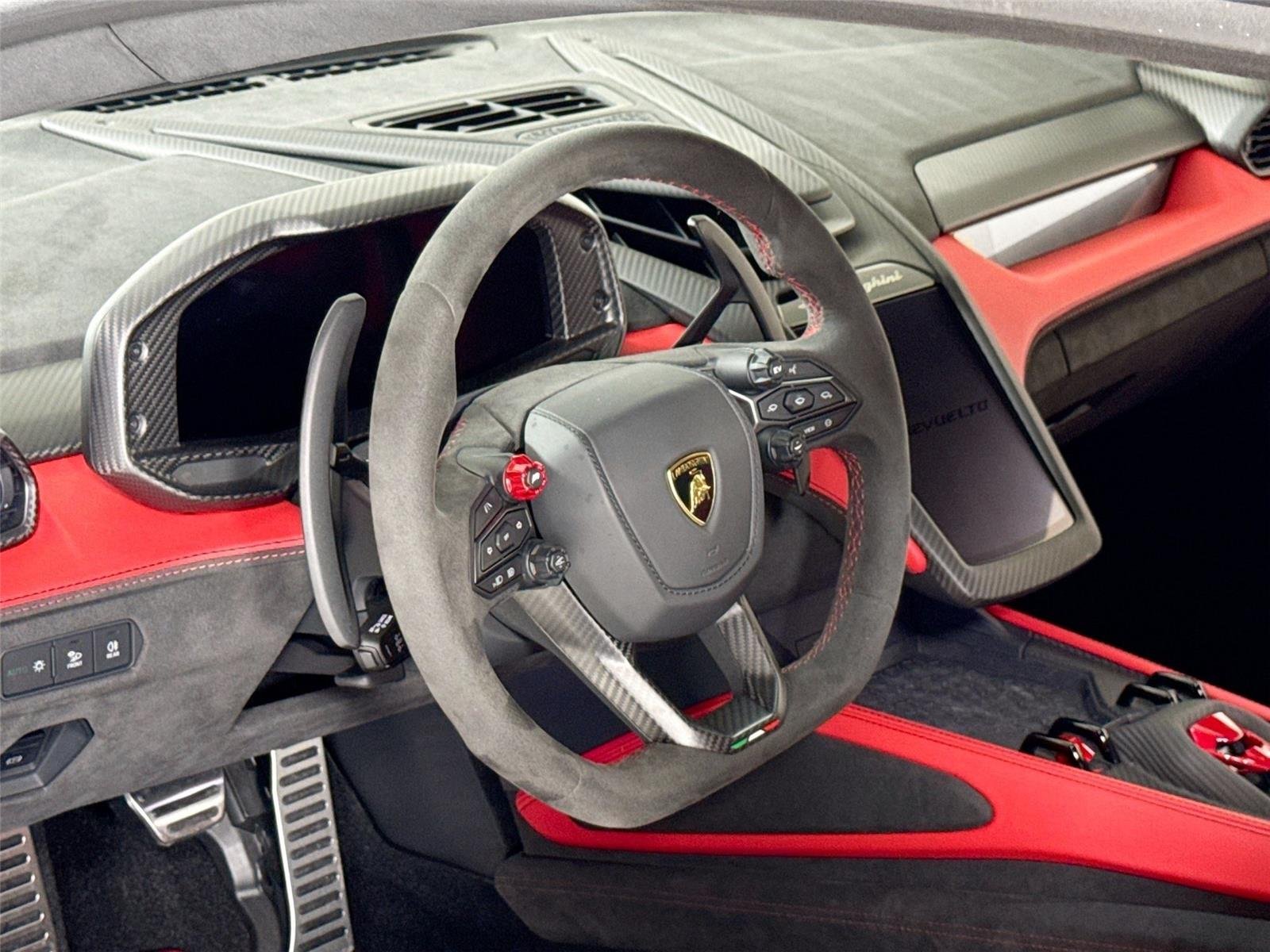 Used 2025 Grigio Telesto Metallic Lamborghini  image 16