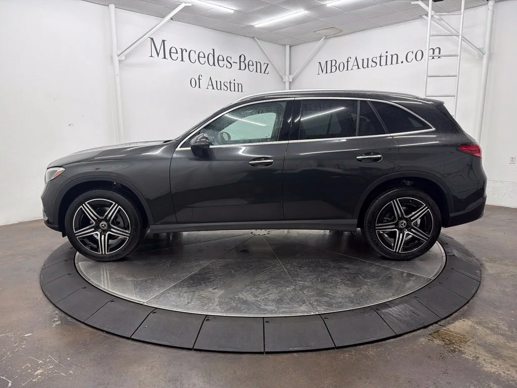New 2027 Gray Mercedes-Benz GLC 300 image 4