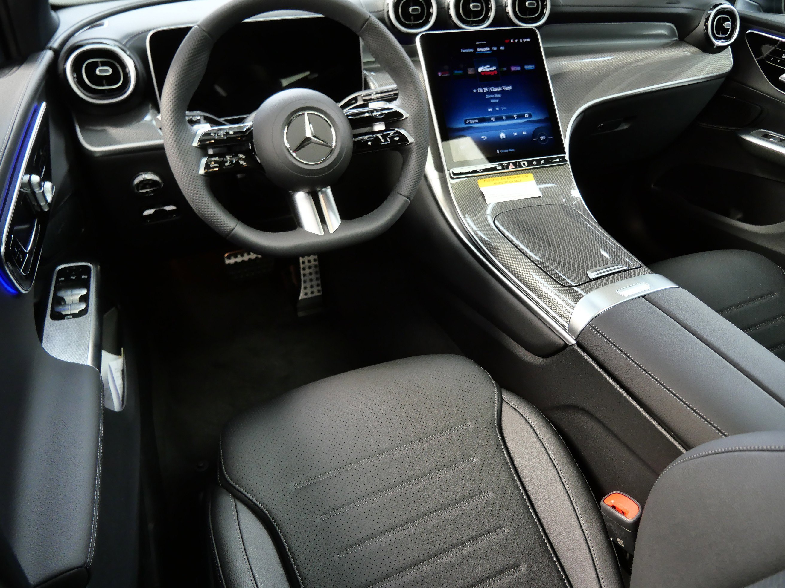 New 2026 Black Mercedes-Benz GLC 300 image 2