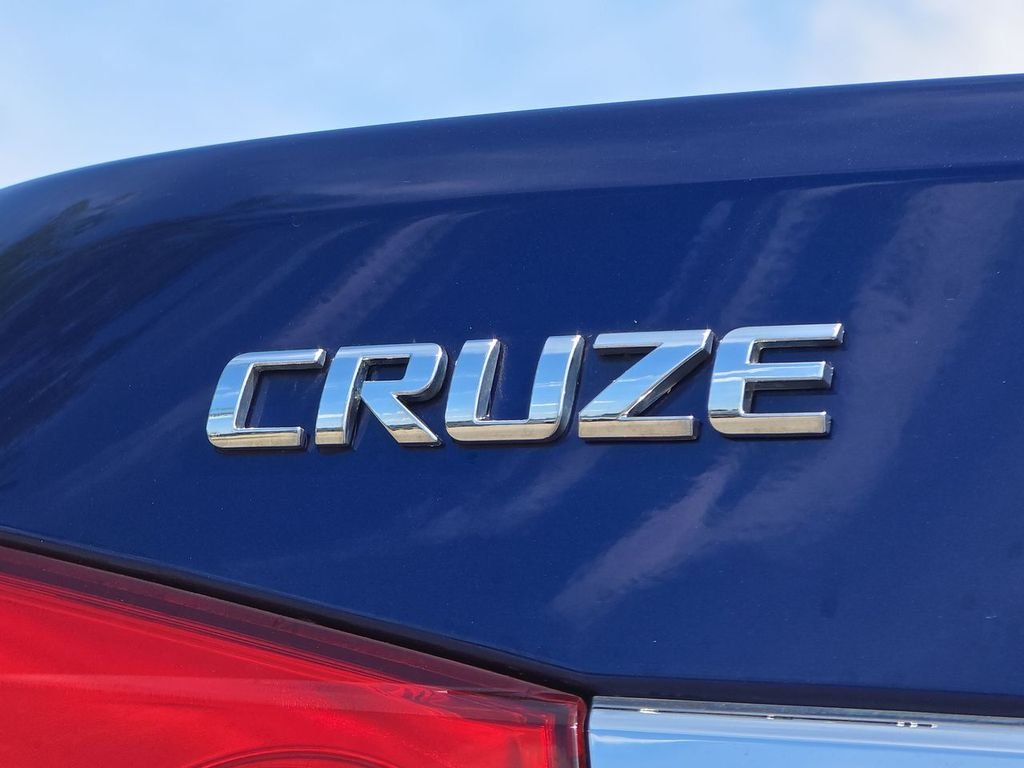 Used 2013 Blue Chevrolet LS image 33