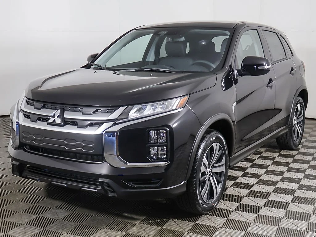 New 2026 Black Mitsubishi 2.0 SE image 7