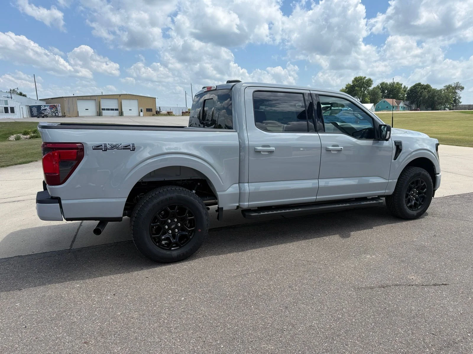2026 Ford F-150 XLT - Photo 6