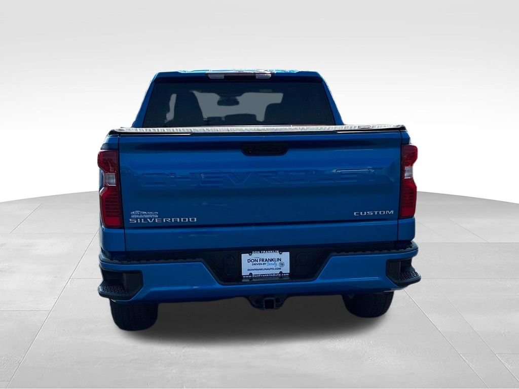 Used 2022 Blue Chevrolet Custom image 4