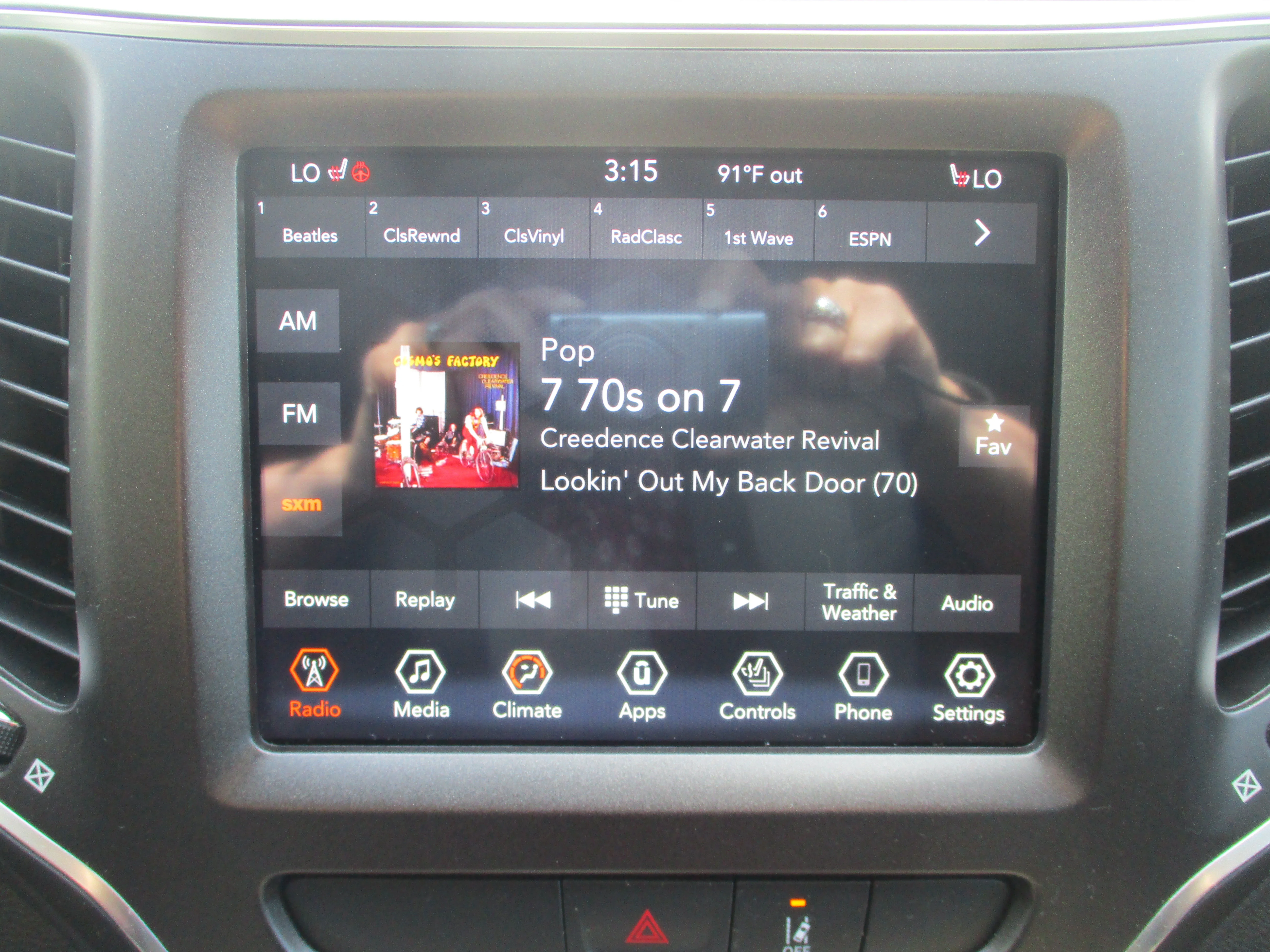 Used 2022 Hydro Blue Pearlcoat Jeep Trailhawk image 19
