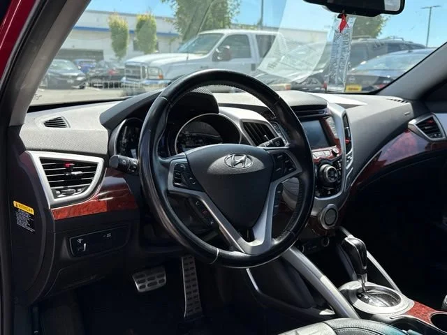 Used 2015 Boston Red Metallic Hyundai RE:FLEX image 15