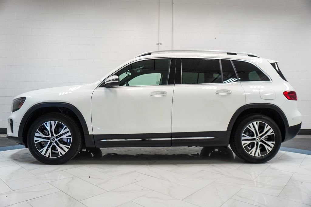 Used 2025 White Mercedes-Benz GLB 250 image 30