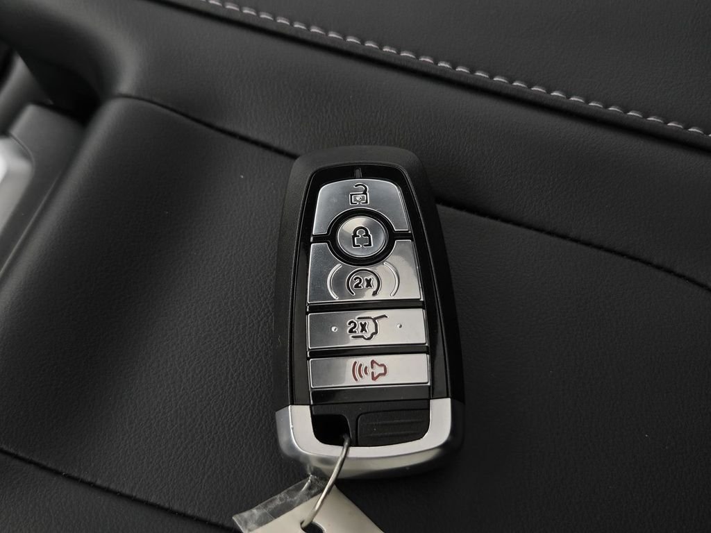 New 2026 Dark Matter Gray Metallic Ford Platinum® image 43