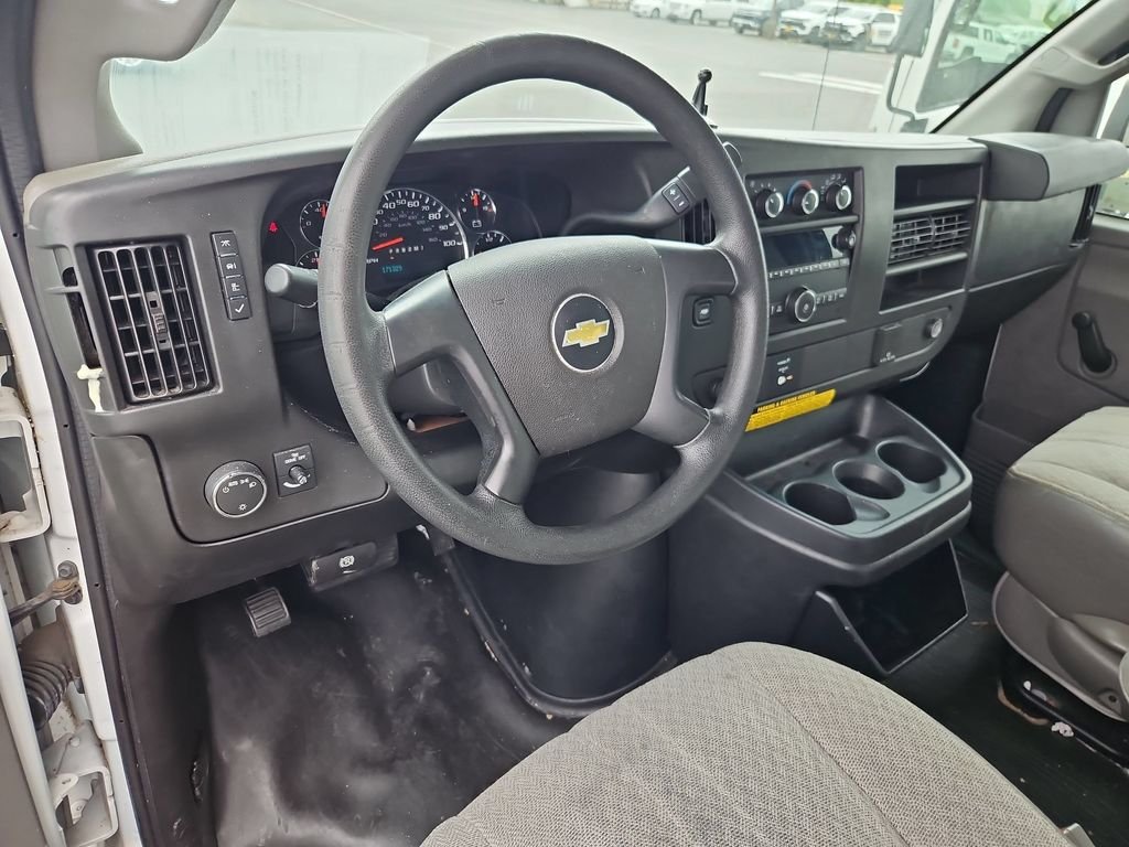 Used 2016 Summit White Chevrolet Work Van image 13