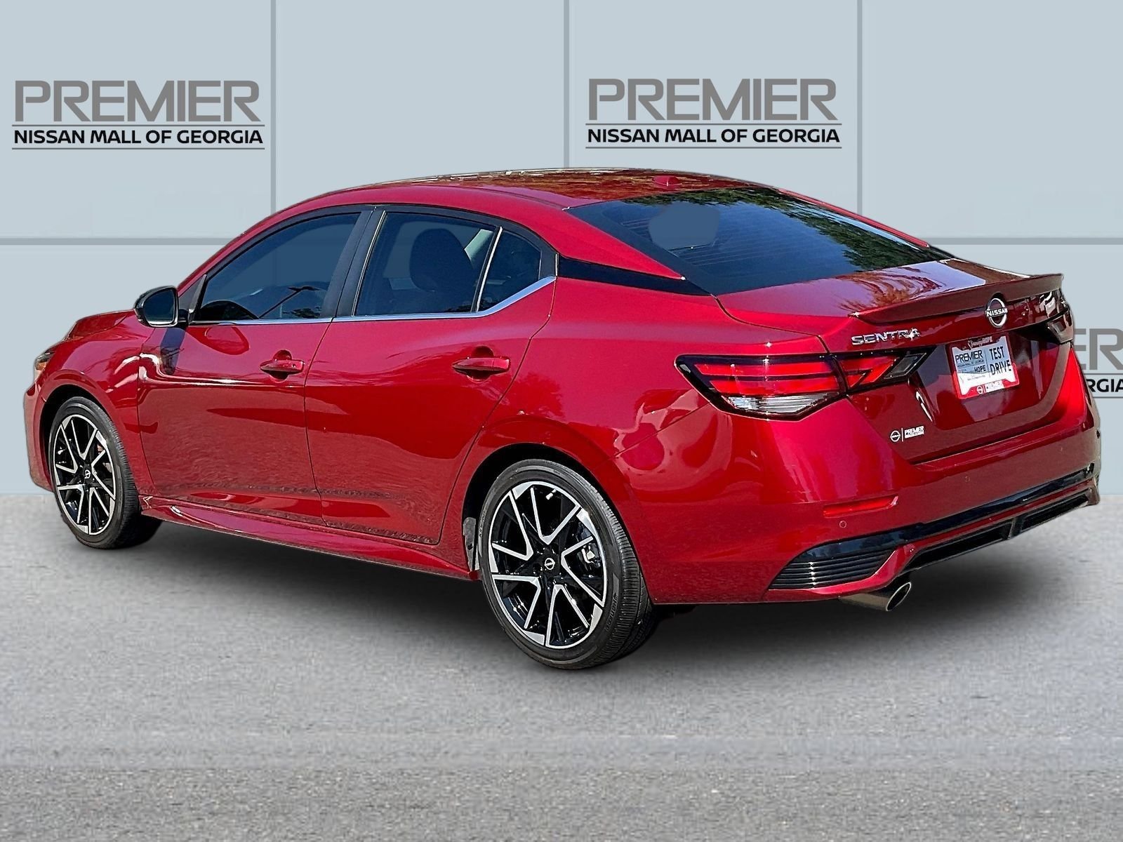 Used 2025 Red Nissan SR image 5