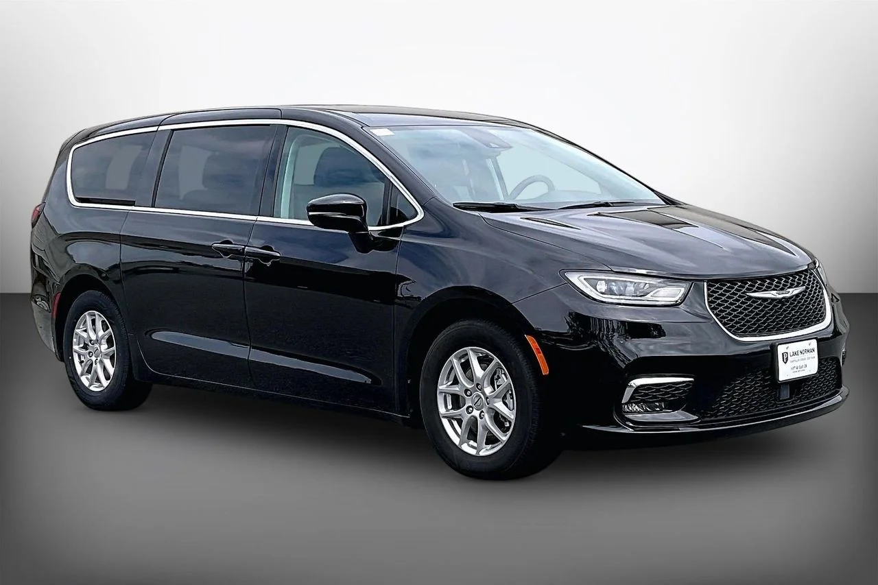 Certified Used 2024 Black Chrysler Touring L image 2