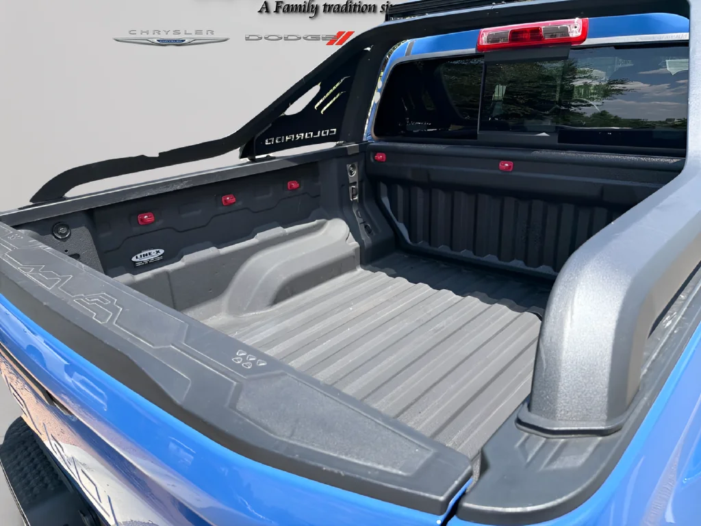 Used 2025 Blue Chevrolet Trail Boss image 43