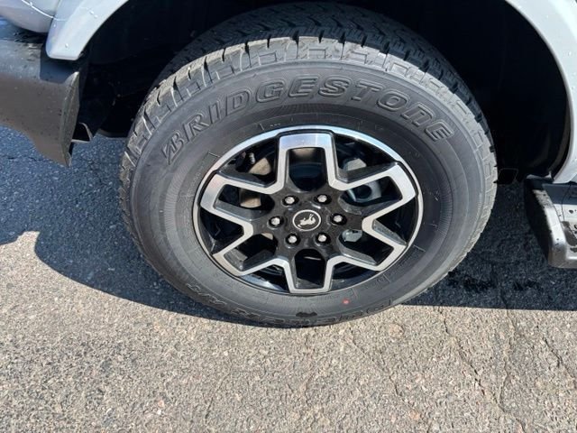 New 2026 Avalanche Gray Ford Outer Banks® image 10