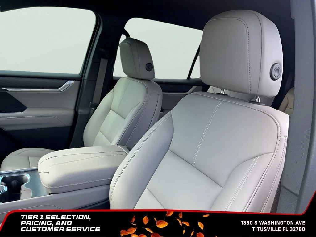New 2026 Sterling Metallic GMC Elevation image 26