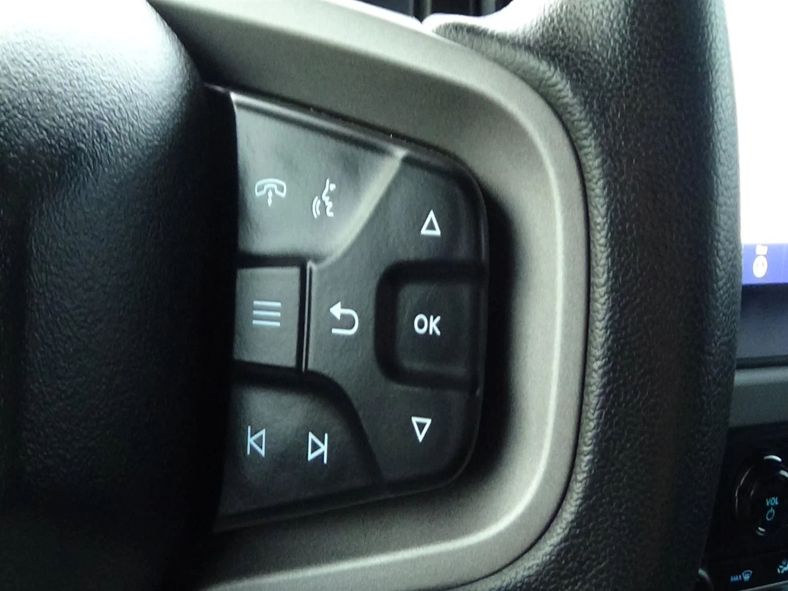 Used 2023 Carbonized Gray (m7) Ford Badlands Advanced image 20