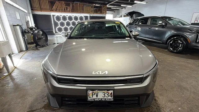Certified Used 2025 Gray Kia LXS image 8