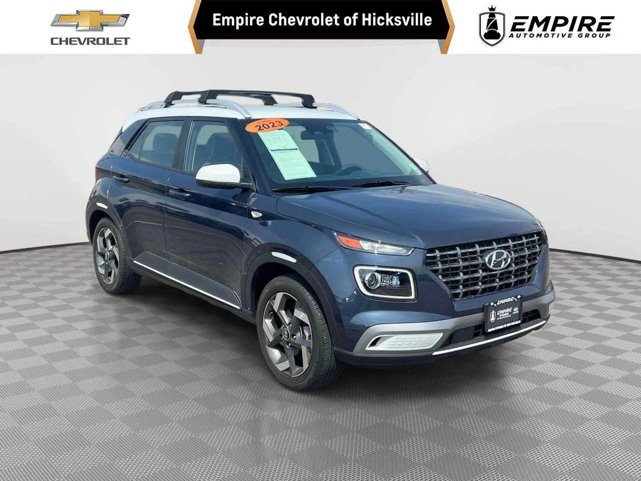 Used 2023 Denim w/White Roof Hyundai Limited image 1