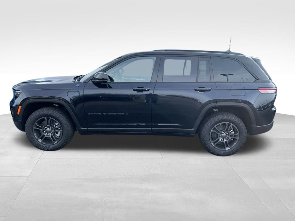 2024 Jeep Grand Cherokee Trailhawk 4xe photo 3
