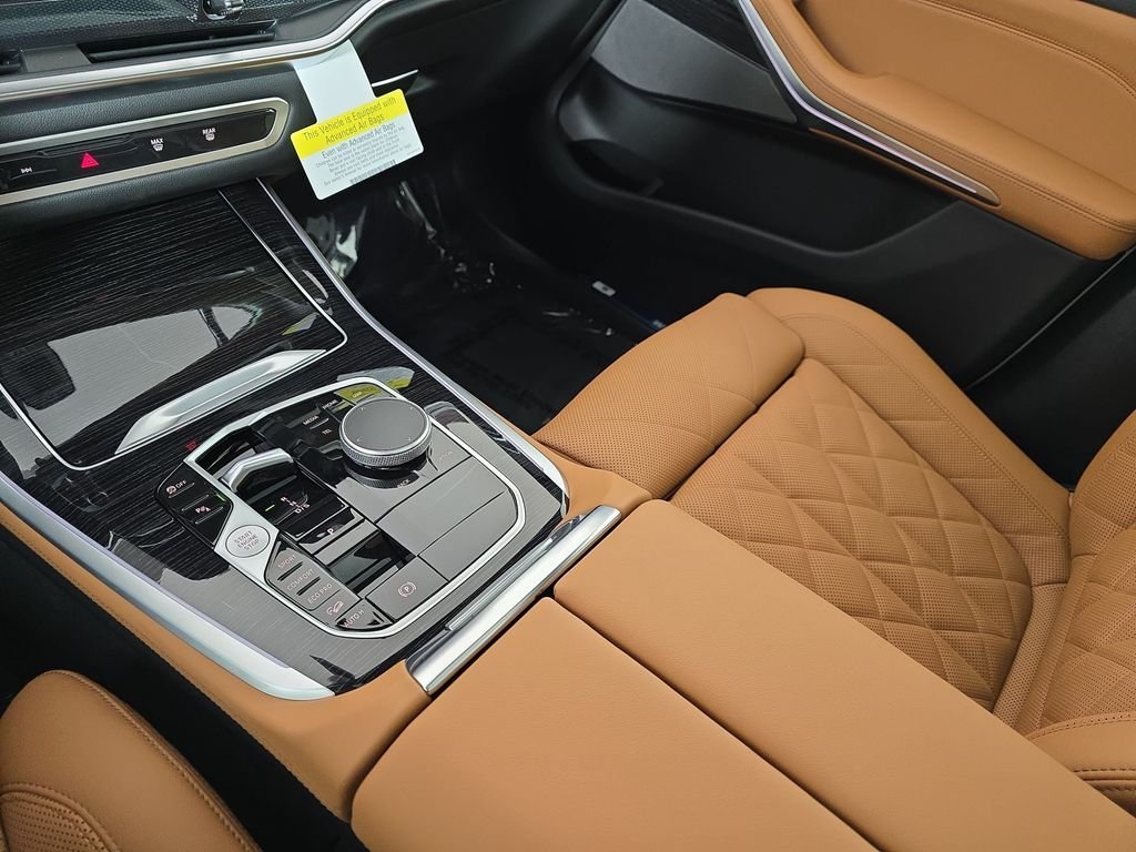 New 2026 Mineral White Metallic BMW xDrive40i image 25