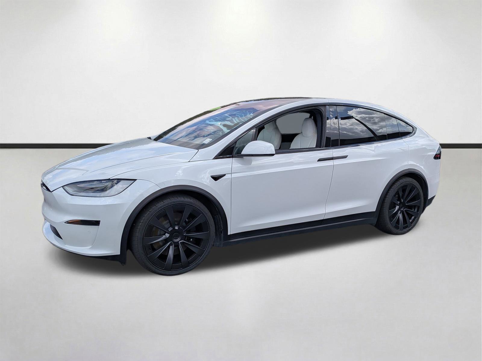 2022 Tesla Model X Plaid - Photo 8